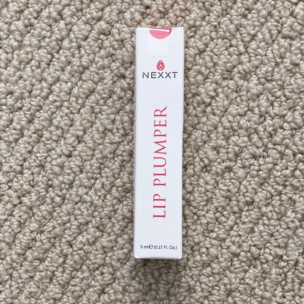 NEW Nexxt Lip Plumper 0.17 fl oz Lip Gloss Lipstick NIB Full Size